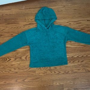 Girls size large, sweatshirt, never worn, sweatshirt with a hood.